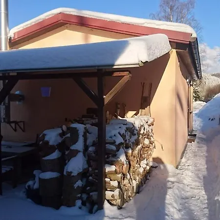 Nyaraló Ruhiges Am Waldrand Mit Sauna Und Kamin - Hellaberg Ii